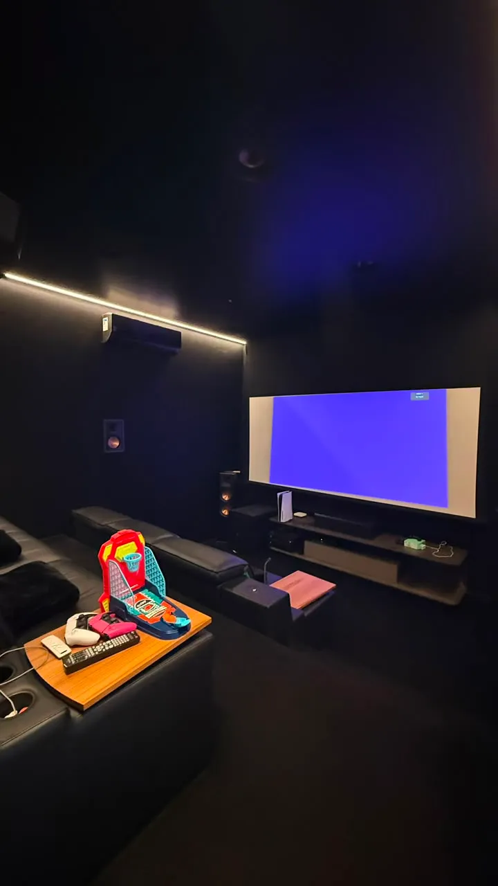 Triplex com Cinema Alphaville
